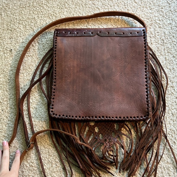 Vintage natural leather braided fringe crossbody bag - Picture 2 of 6